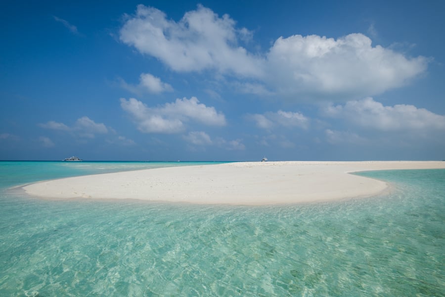دليل السفر إلى جزيرة ديجورا.. أجمل جزر المالديف 