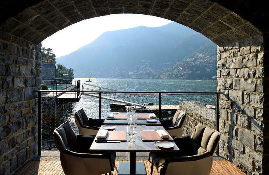 مطاعم بحيرة كومو مع إطلالة خلابة على الطبيعة 